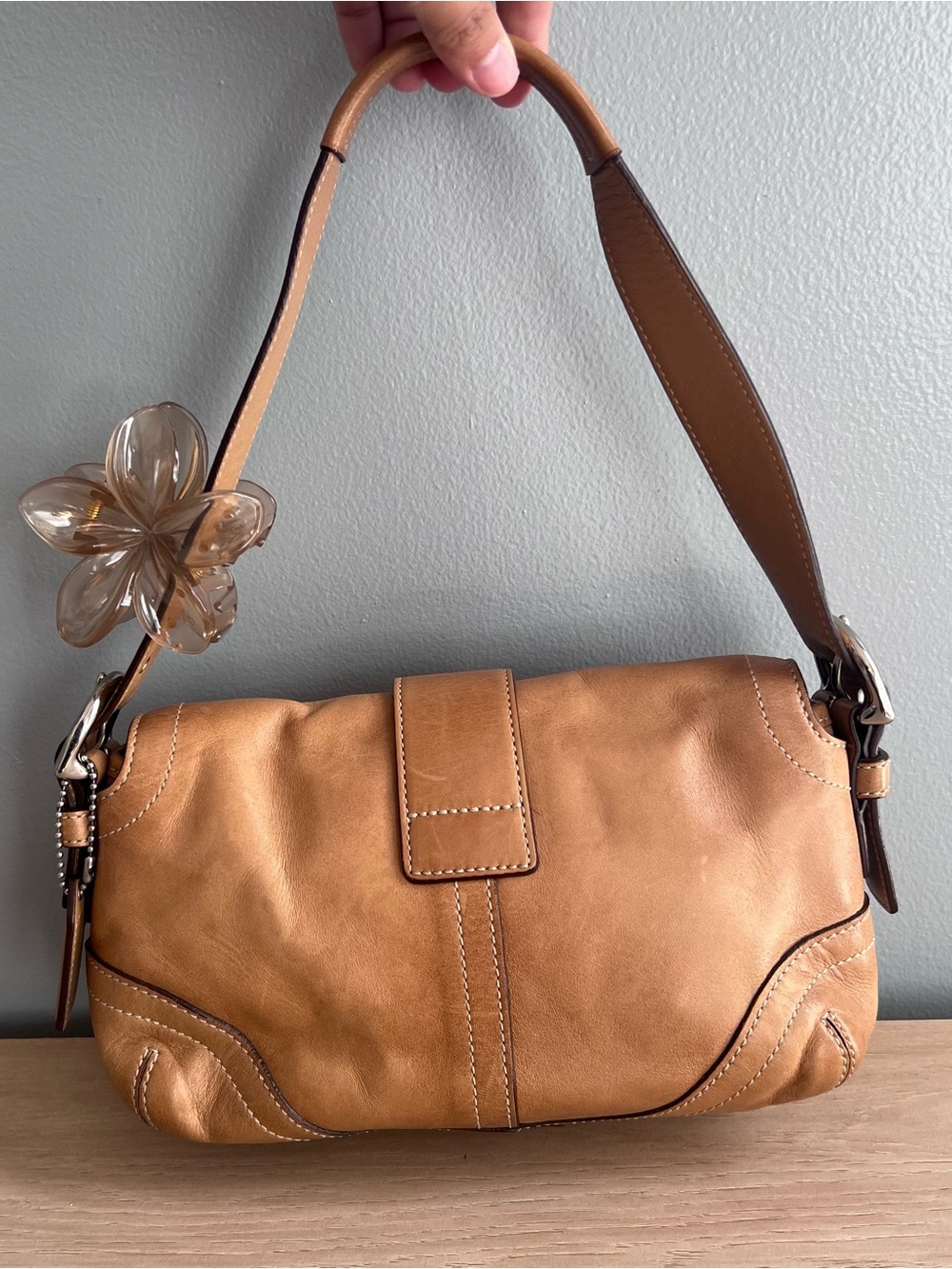 Vintage Coach Y2K Tan Soho Buckle Double Pocket Shoulder Bag - Picture 3 of 8